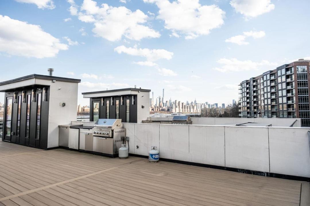 Photo of Patio Balcony in North Bergen