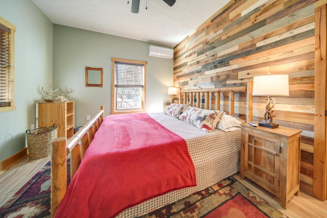 Photo of Bedroom in Tidioute