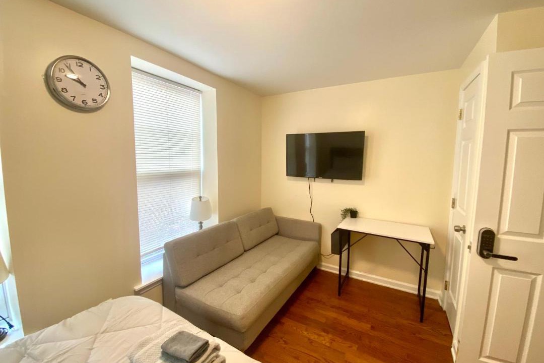 Photo of Bedroom in Hawthorne