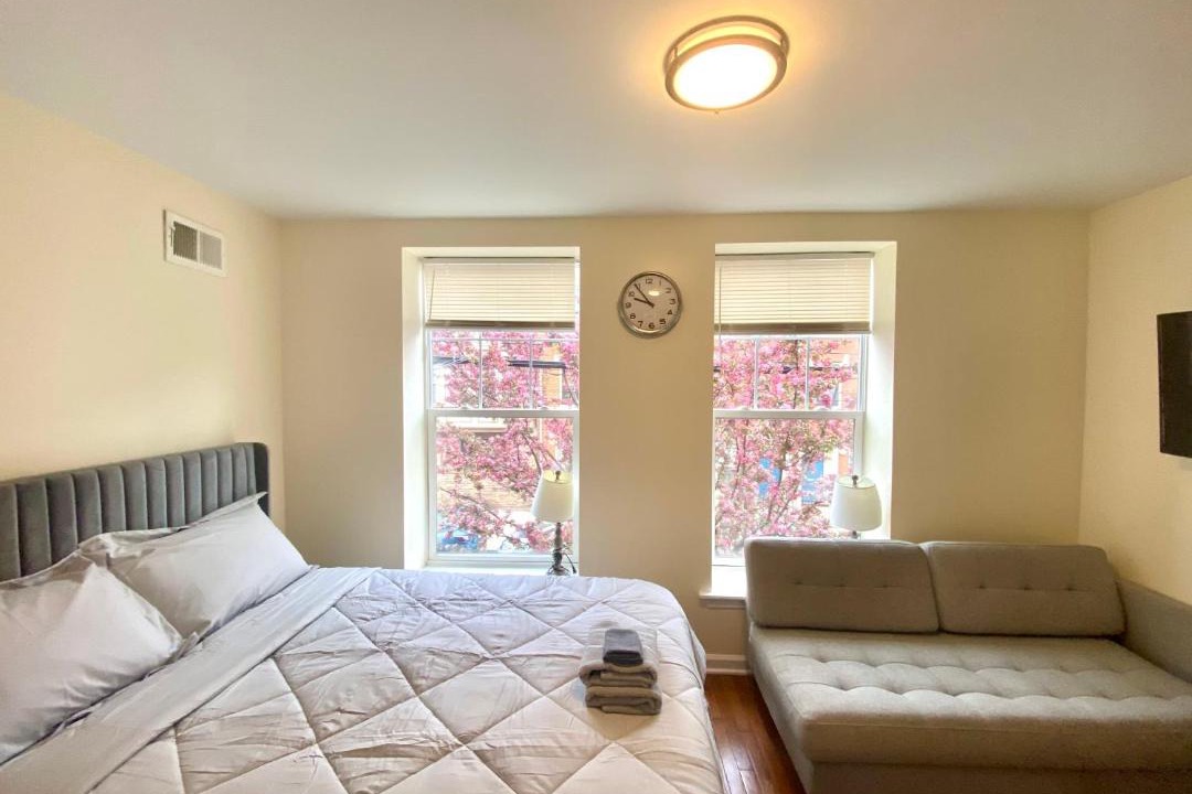 Photo of Bedroom in Hawthorne