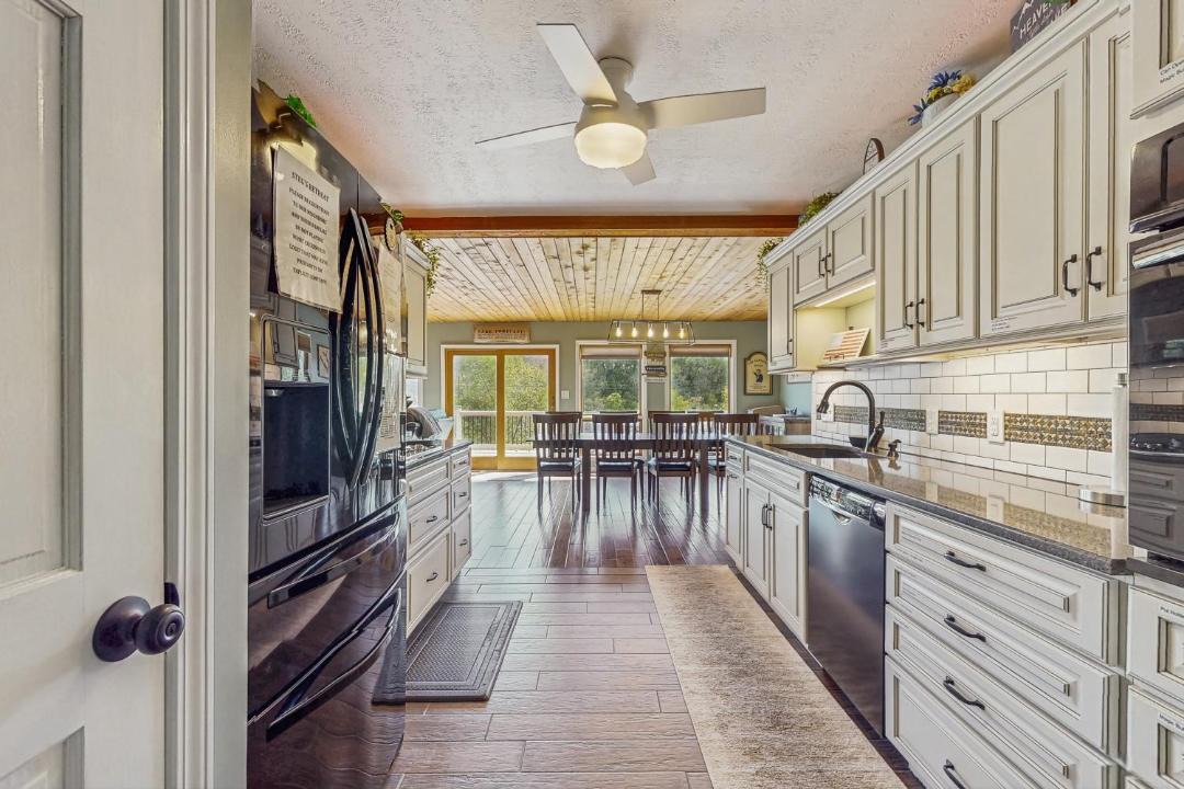 Photo of Kitchen in Caryville