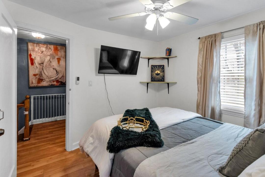 Photo of Bedroom in Hopelawn