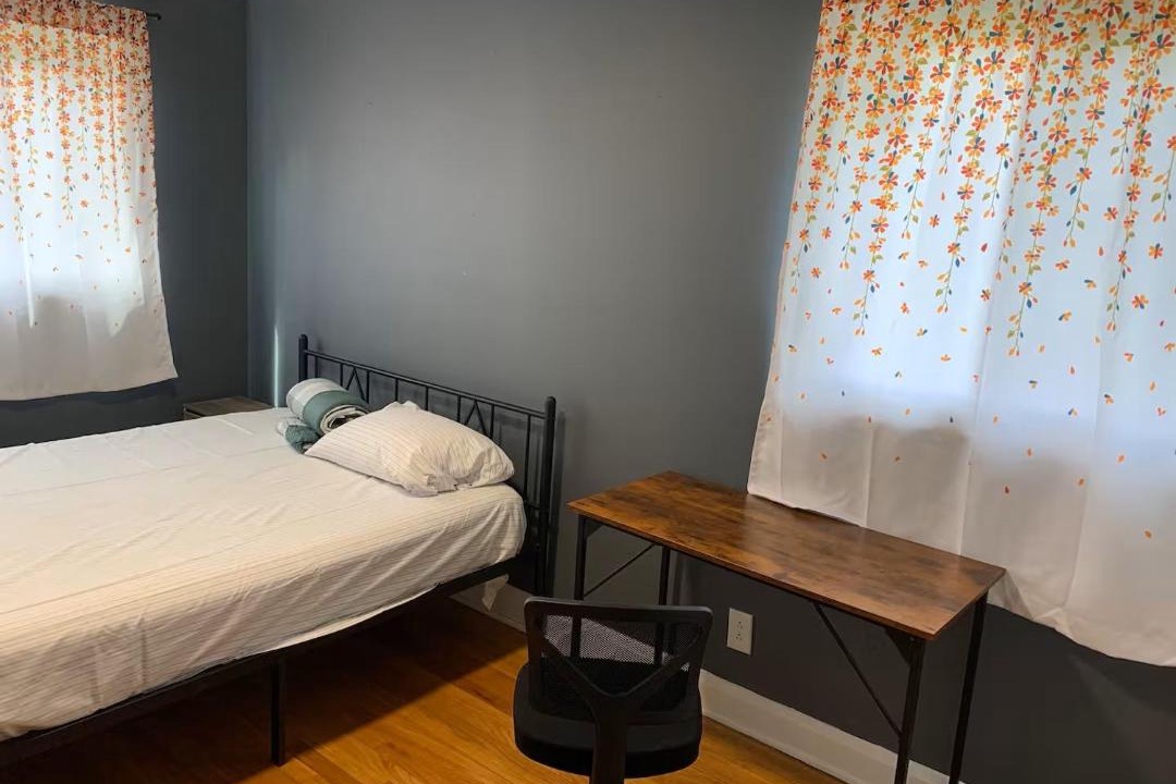 Photo of Bedroom in Parkville