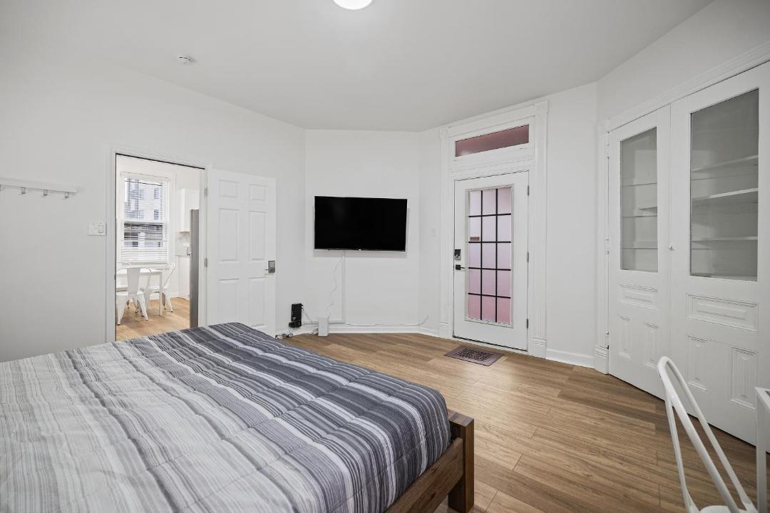 Photo of Bedroom in Shadyside
