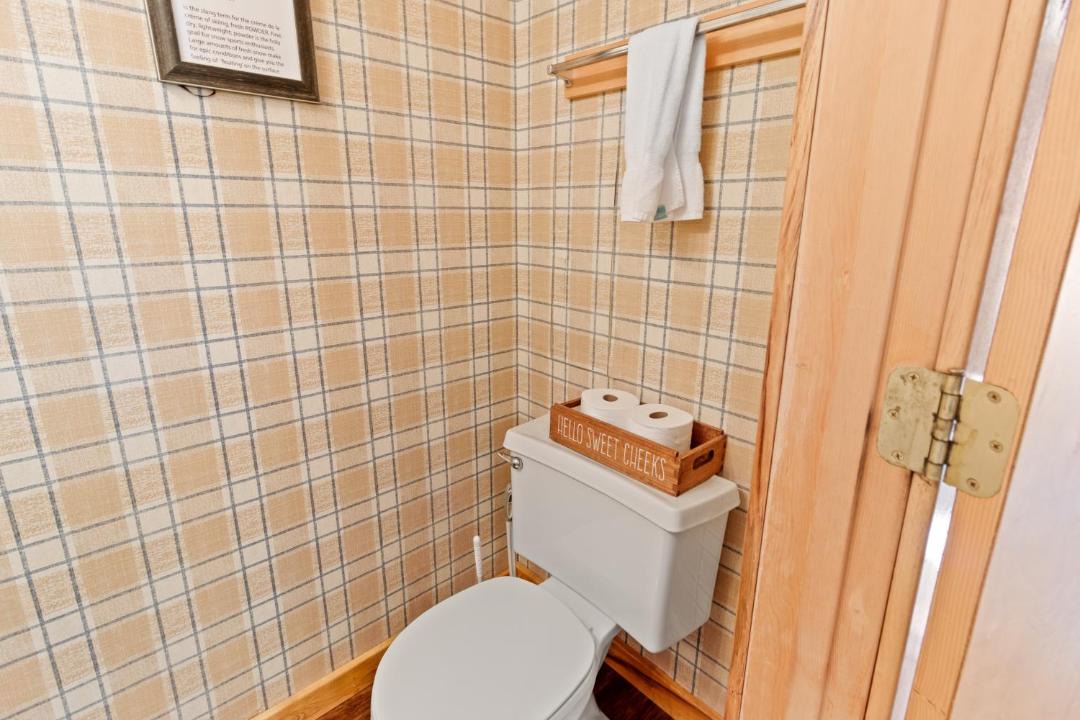 Photo of Bathroom in Snowshoe