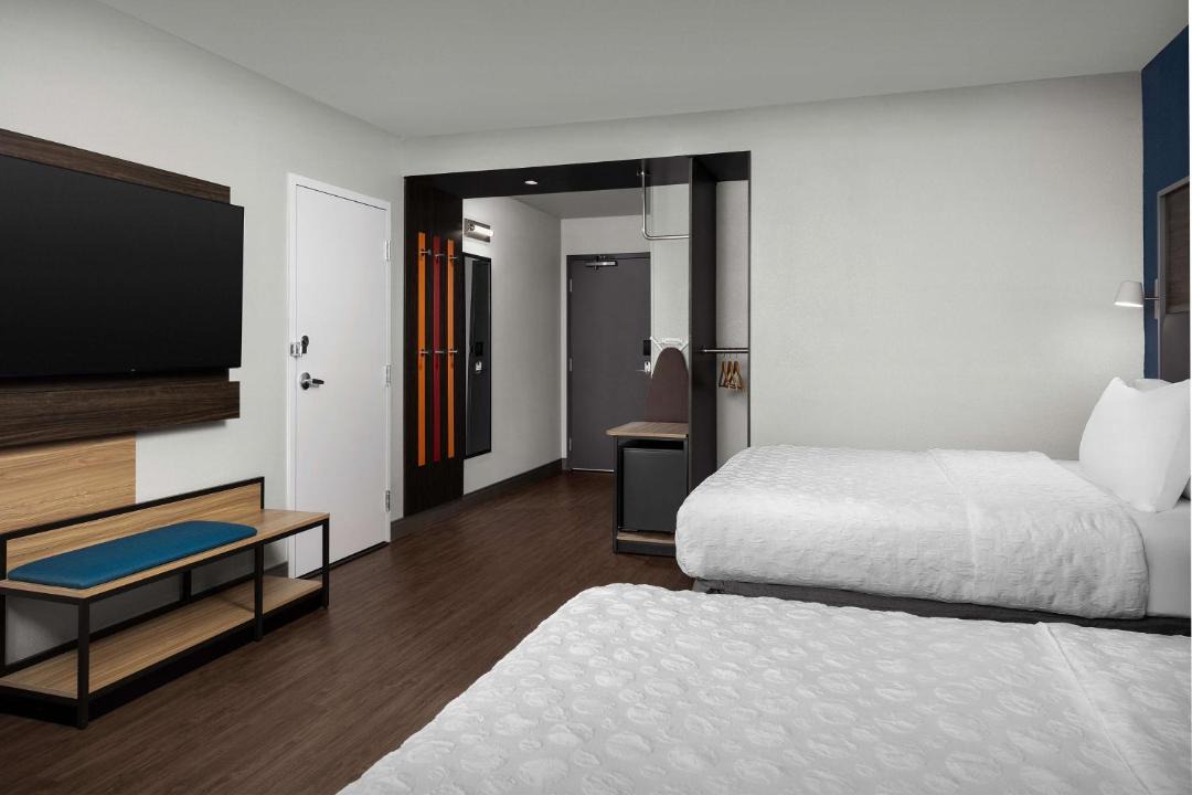 Photo of Bedroom in Summit Station