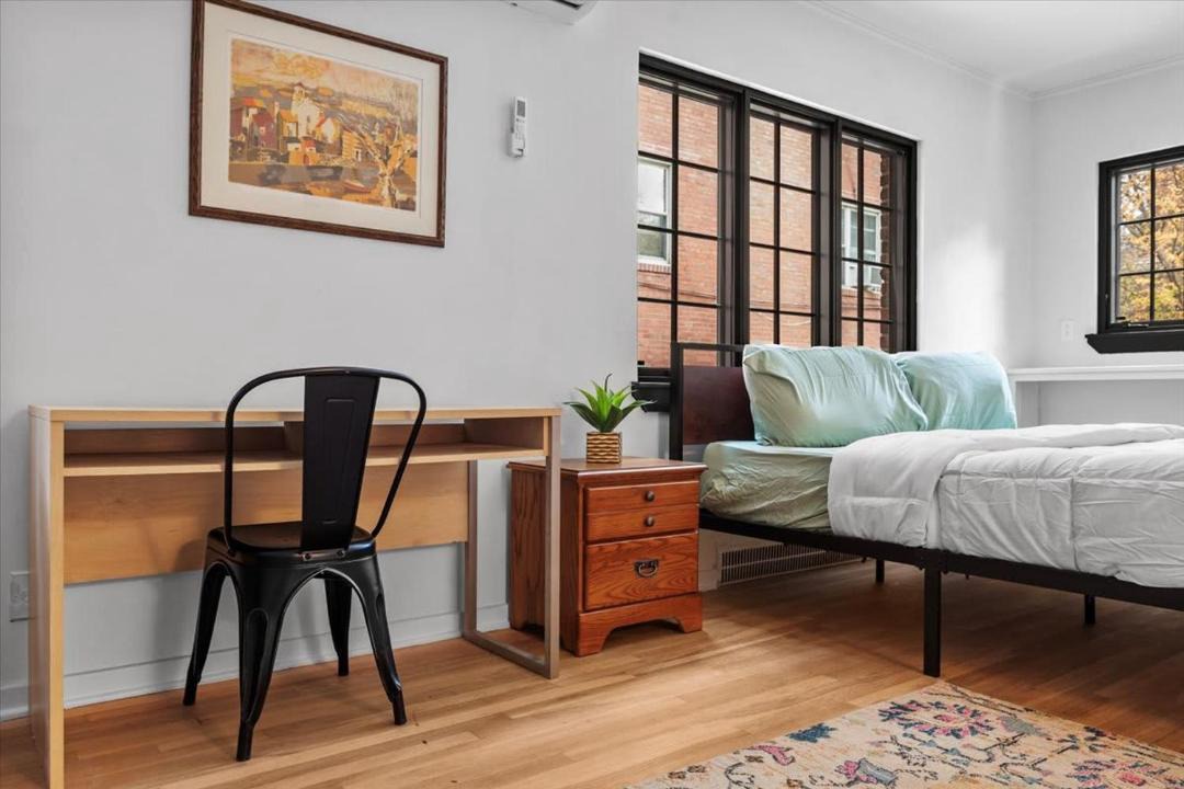 Photo of Bedroom in Shadyside