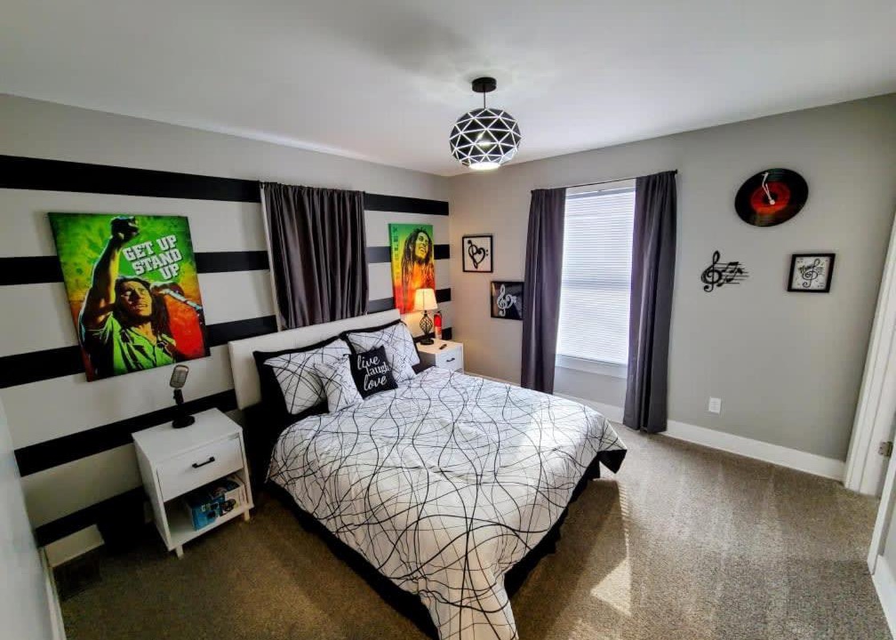 Photo of Bedroom in Vine