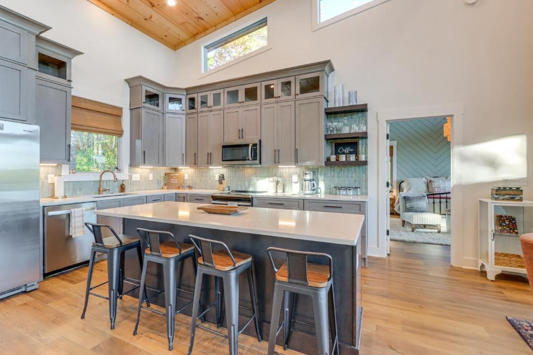 Photo of Kitchen in Cherry Log