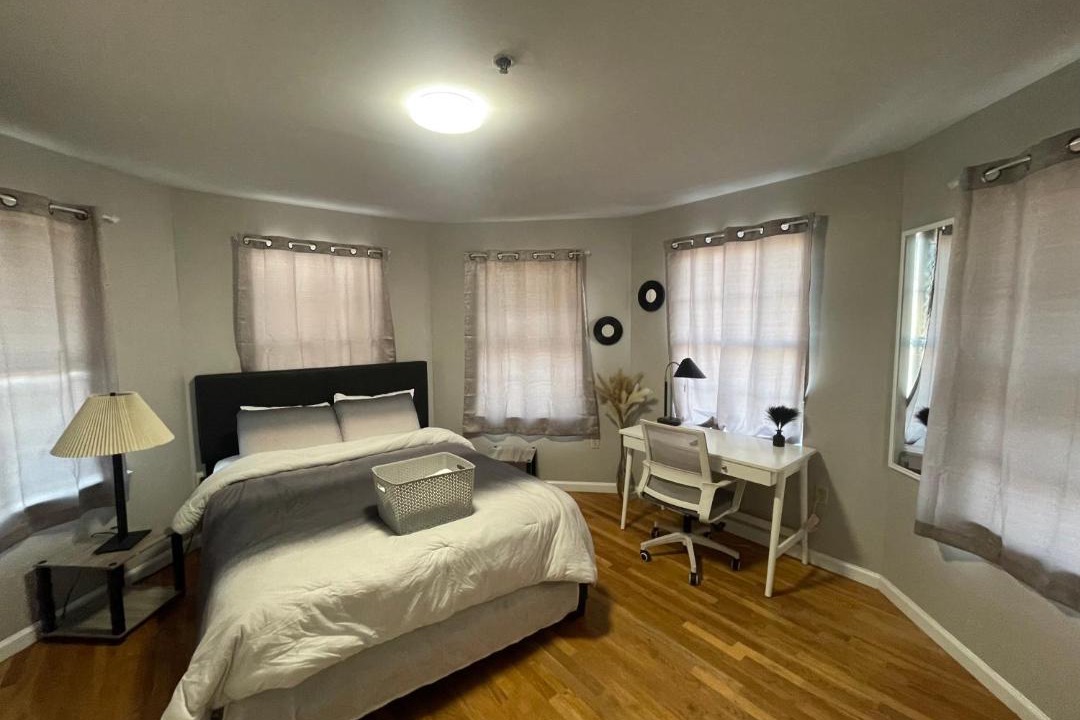 Photo of Bedroom in Newark