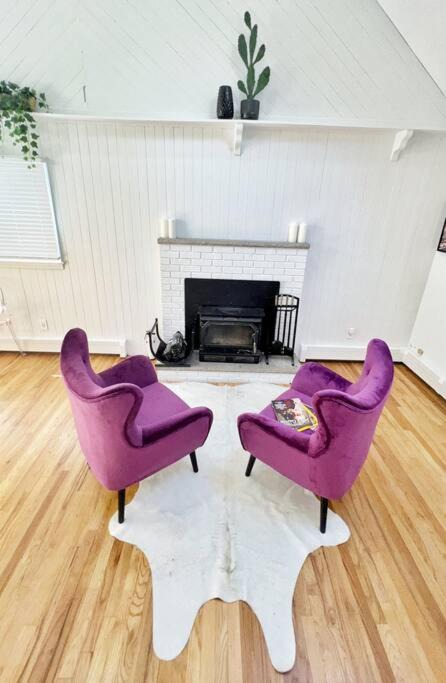 Photo of Livingroom in Vernon