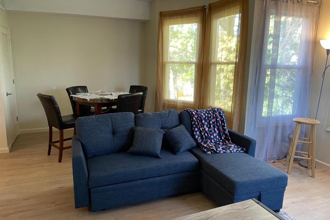 Photo of Livingroom in Newark