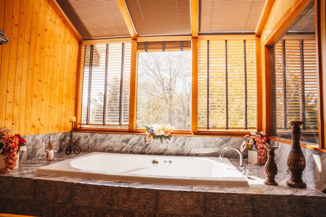Photo of Bathroom in Town of Denning