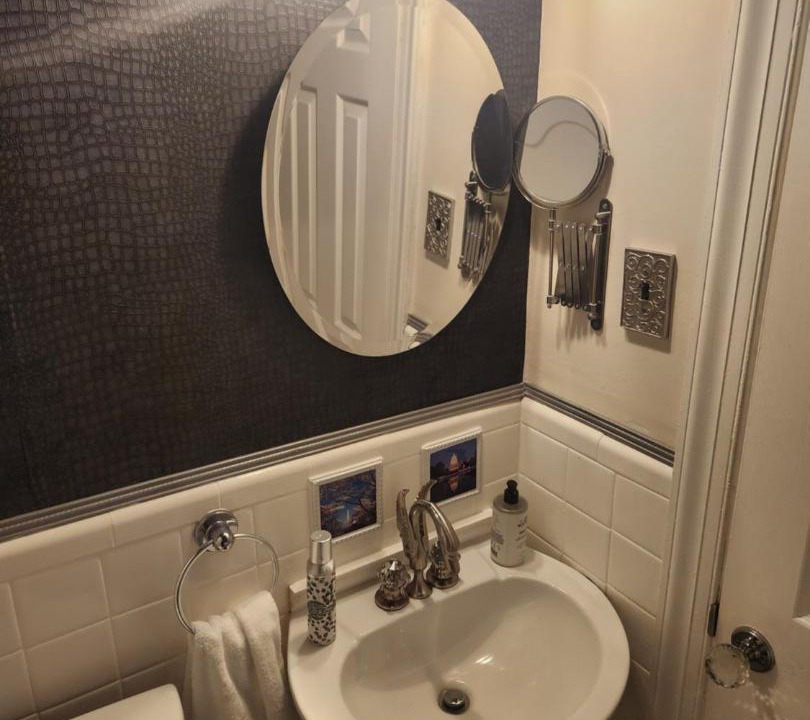 Photo of Bathroom in Washington
