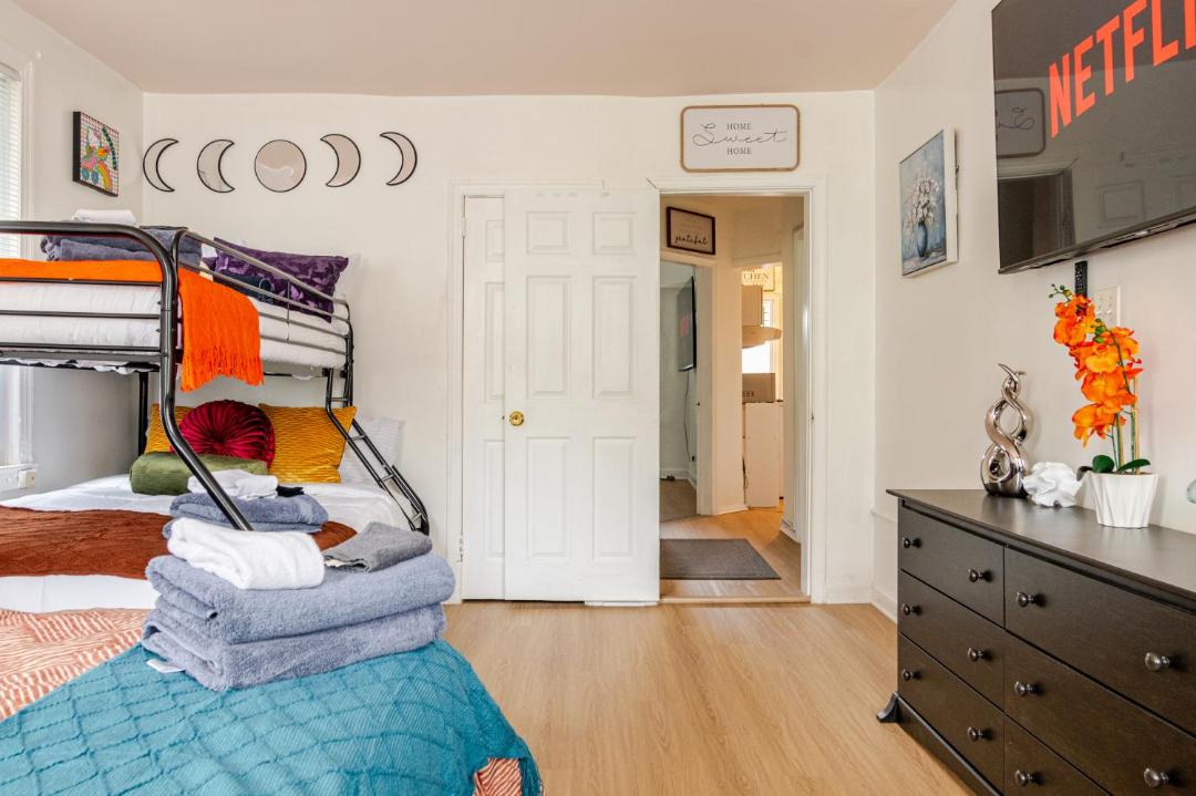 Photo of Bedroom in Bloomingdale