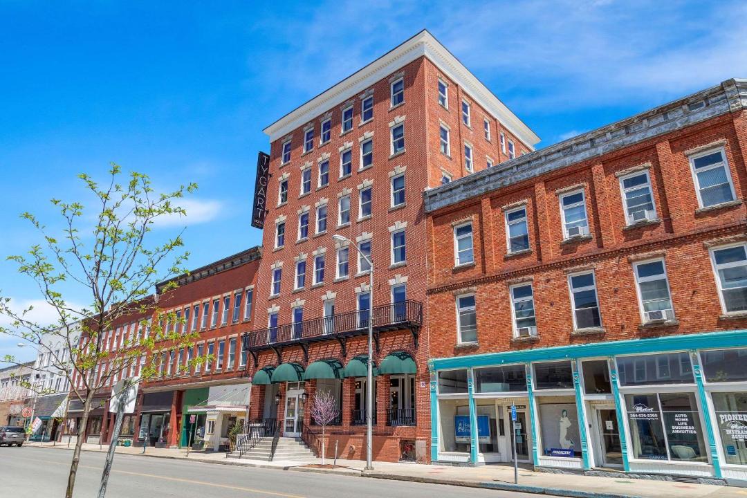 Photo of Buildings in Leadsville