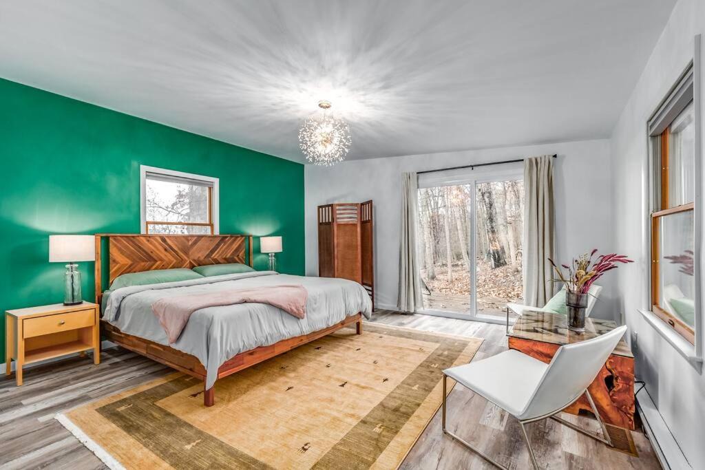 Photo of Bedroom in Kabletown