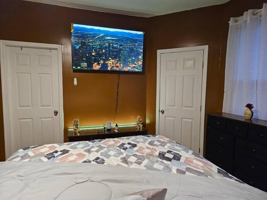 Photo of Bedroom in Newark