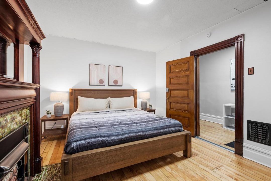 Photo of Bedroom in South Oakland