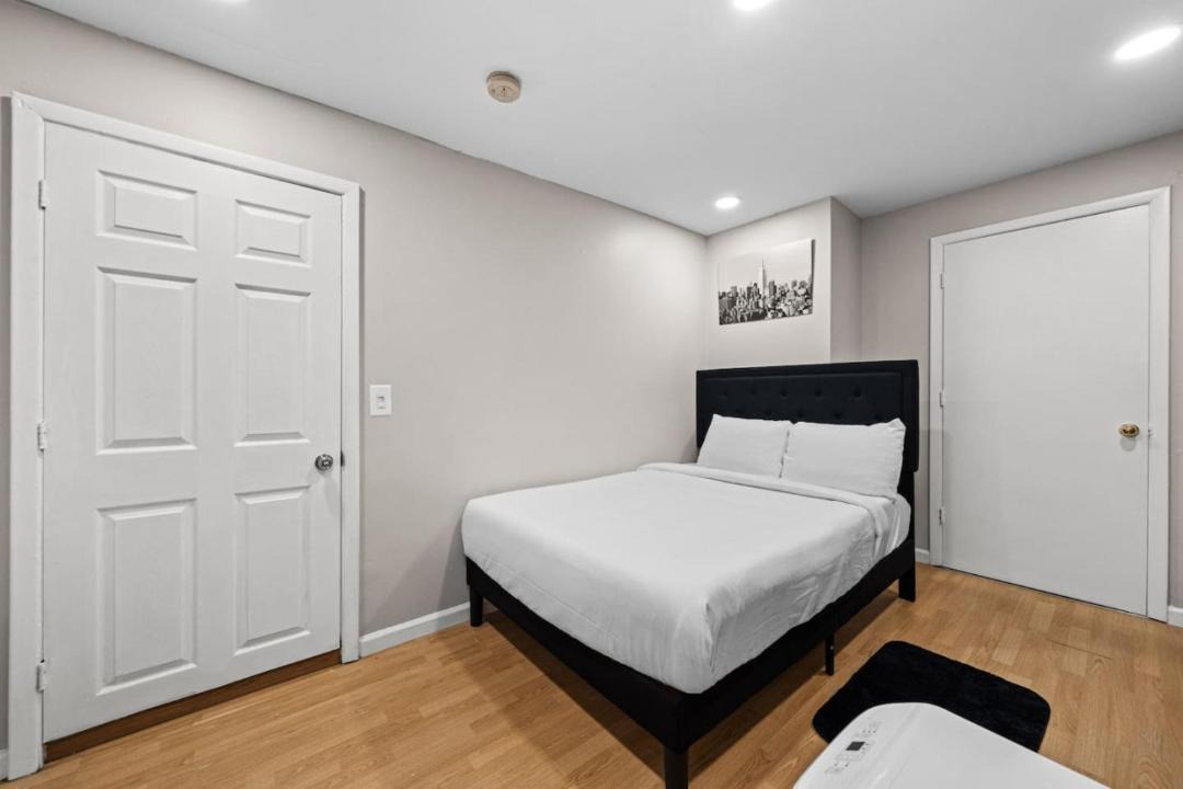 Photo of Bedroom in Constable Hook