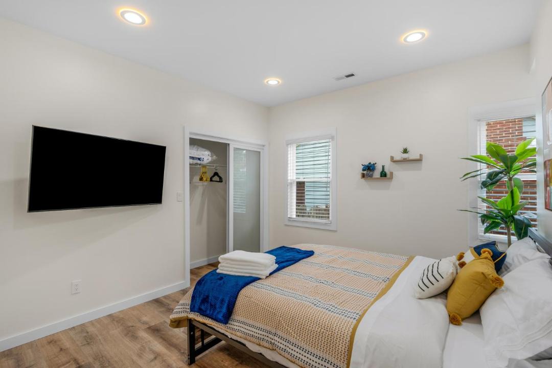 Photo of Bedroom in Plaza Midwood
