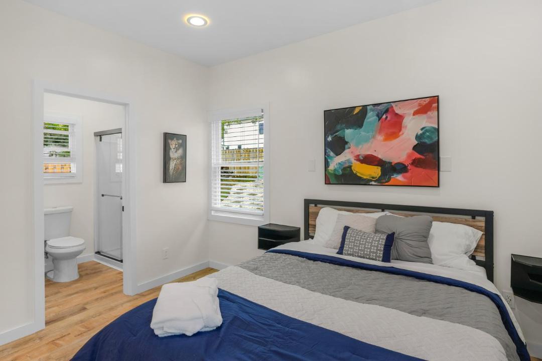 Photo of Bedroom in Plaza Midwood