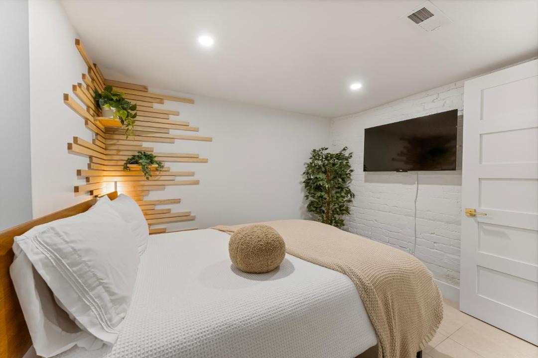 Photo of Bedroom in Near Northeast