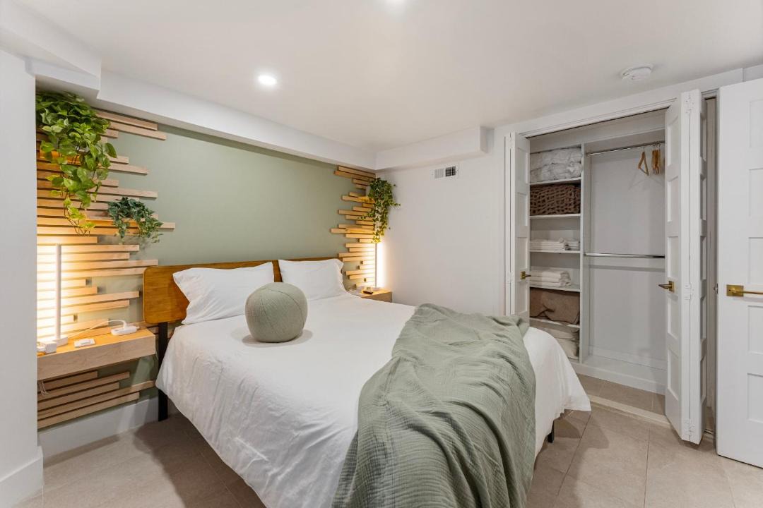 Photo of Bedroom in Near Northeast