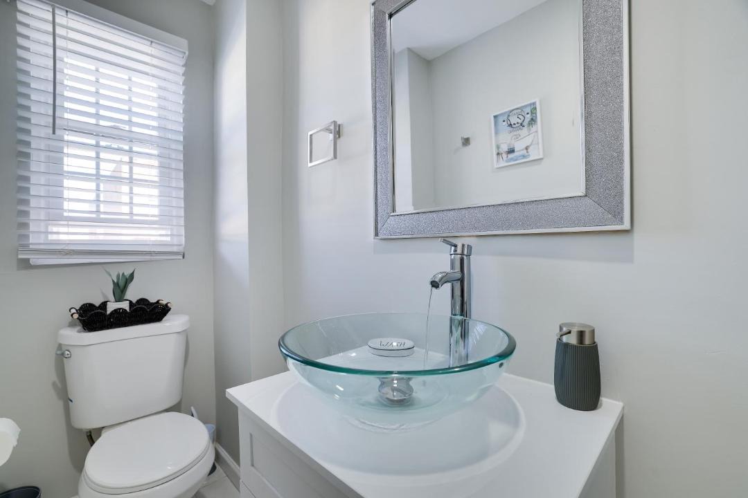 Photo of Bathroom in Weequahic