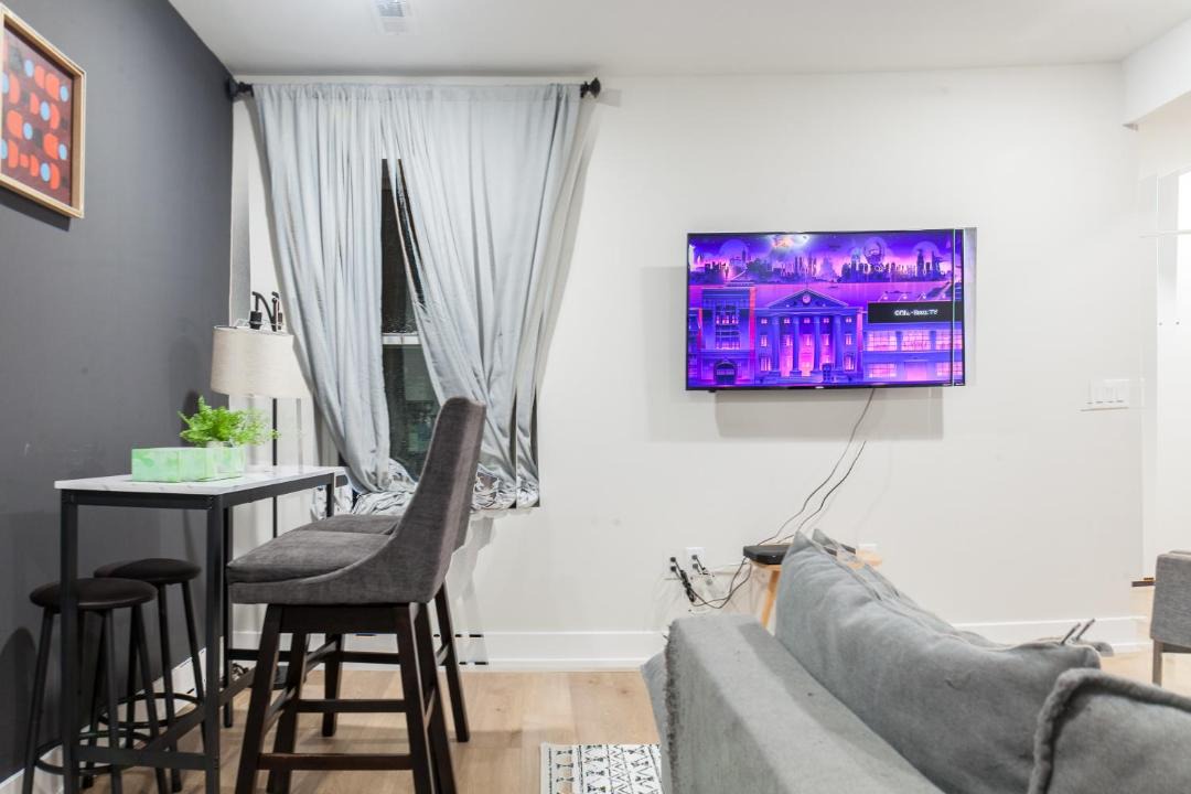 Photo of Livingroom in West Philadelphia