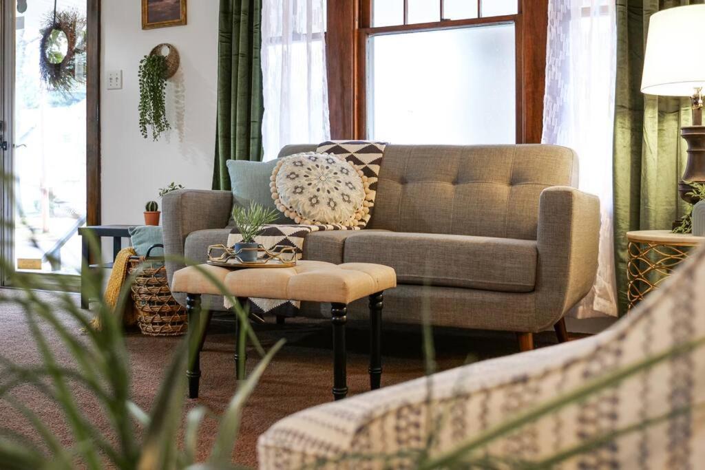 Photo of Livingroom in Northside