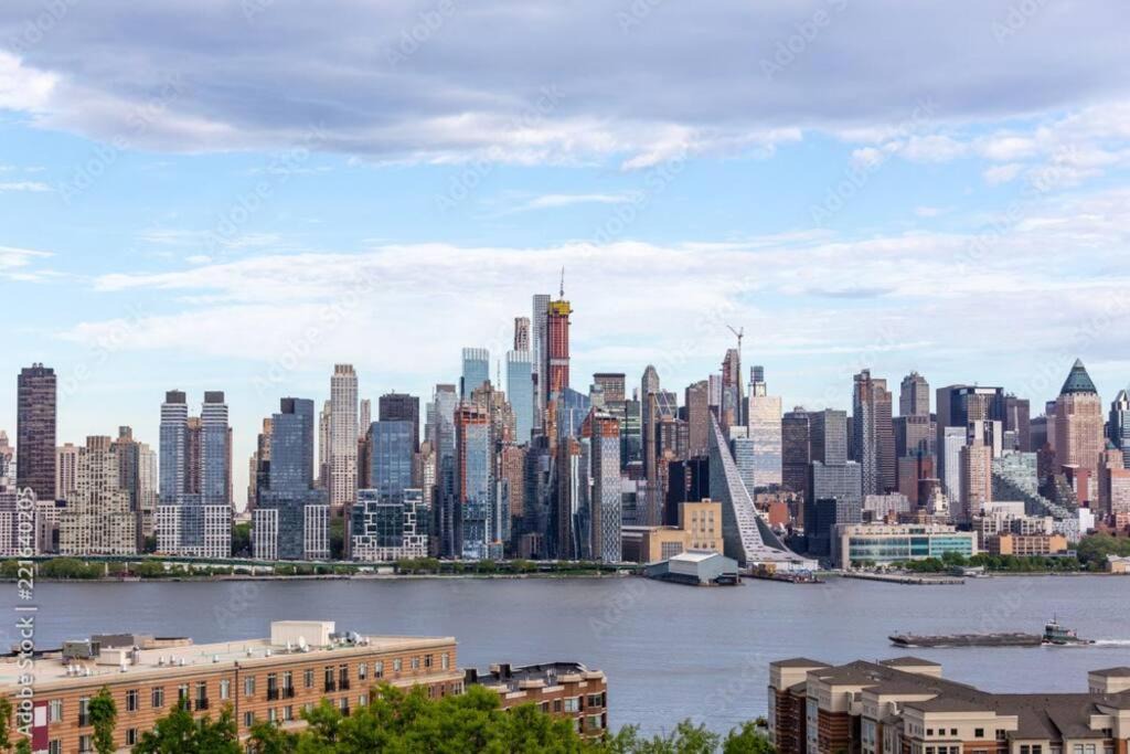 Photo of Others in West New York