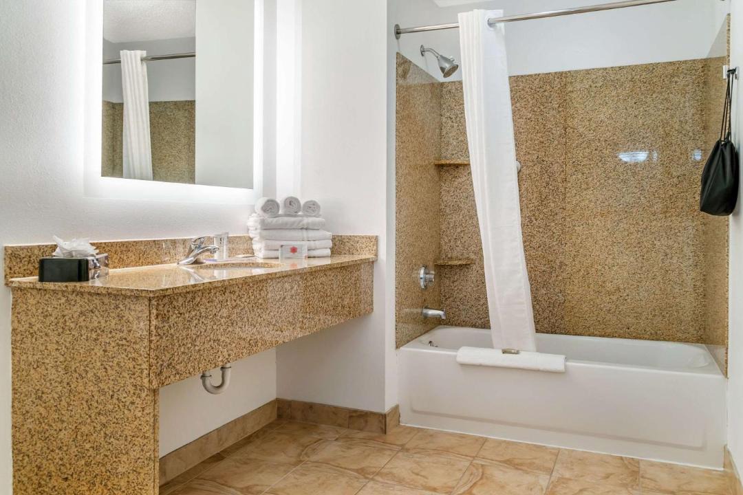 Photo of Bathroom in Rossford
