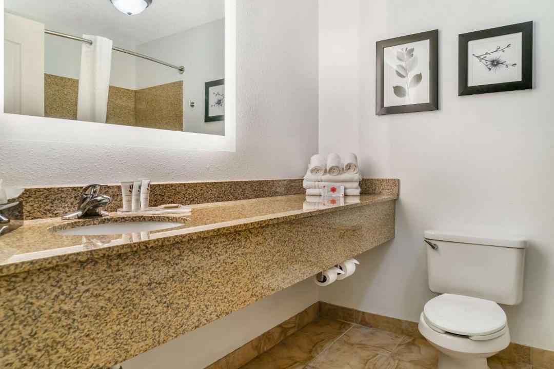 Photo of Bathroom in Rossford
