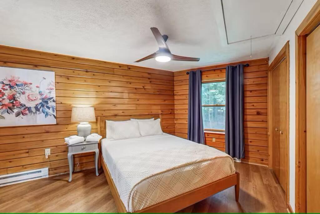 Photo of Bedroom in Swanton