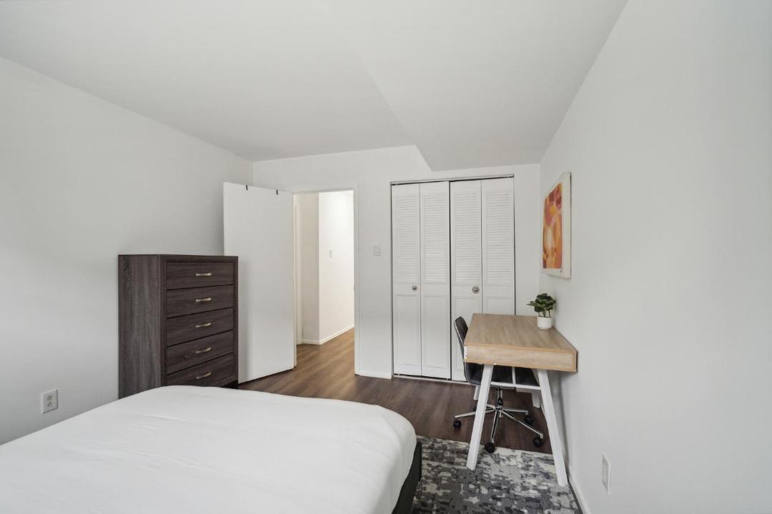 Photo of Bedroom in Newark