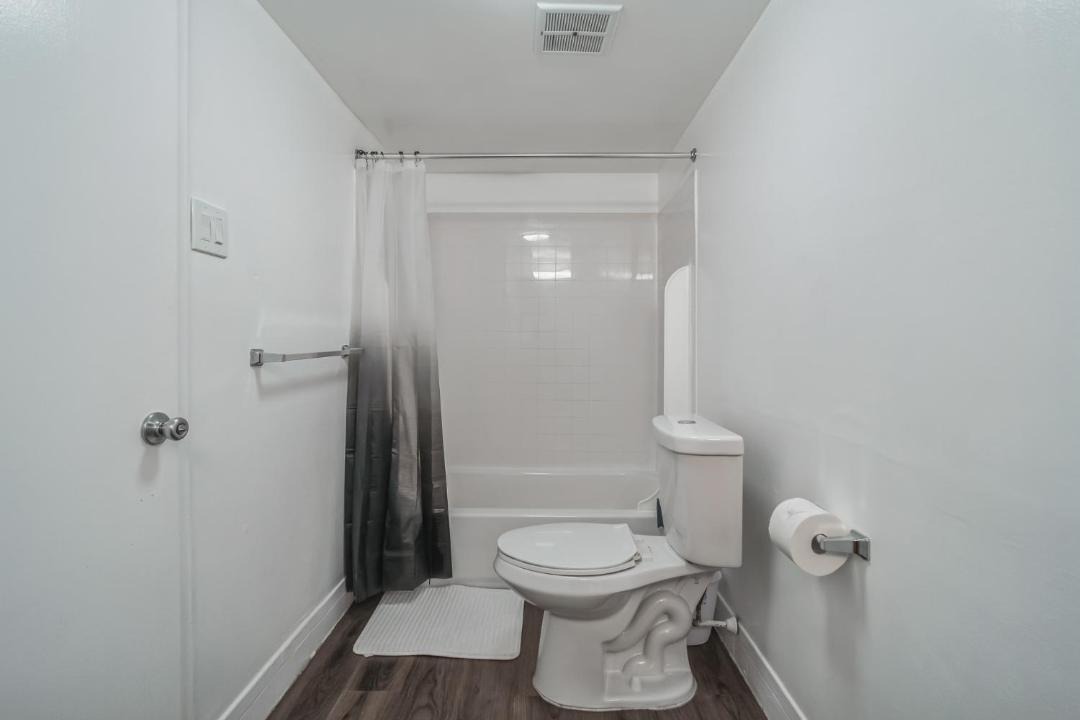 Photo of Bathroom in Newark