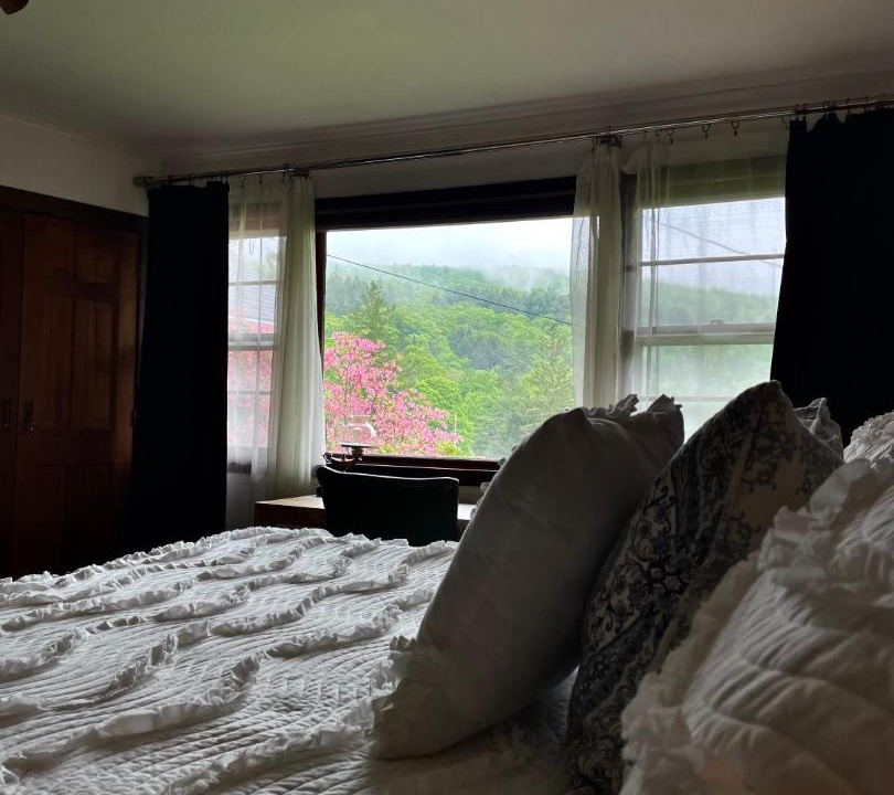 Photo of Bedroom in Town of Denning