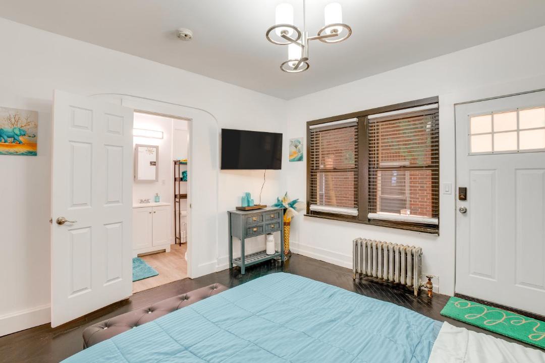 Photo of Bedroom in Weequahic