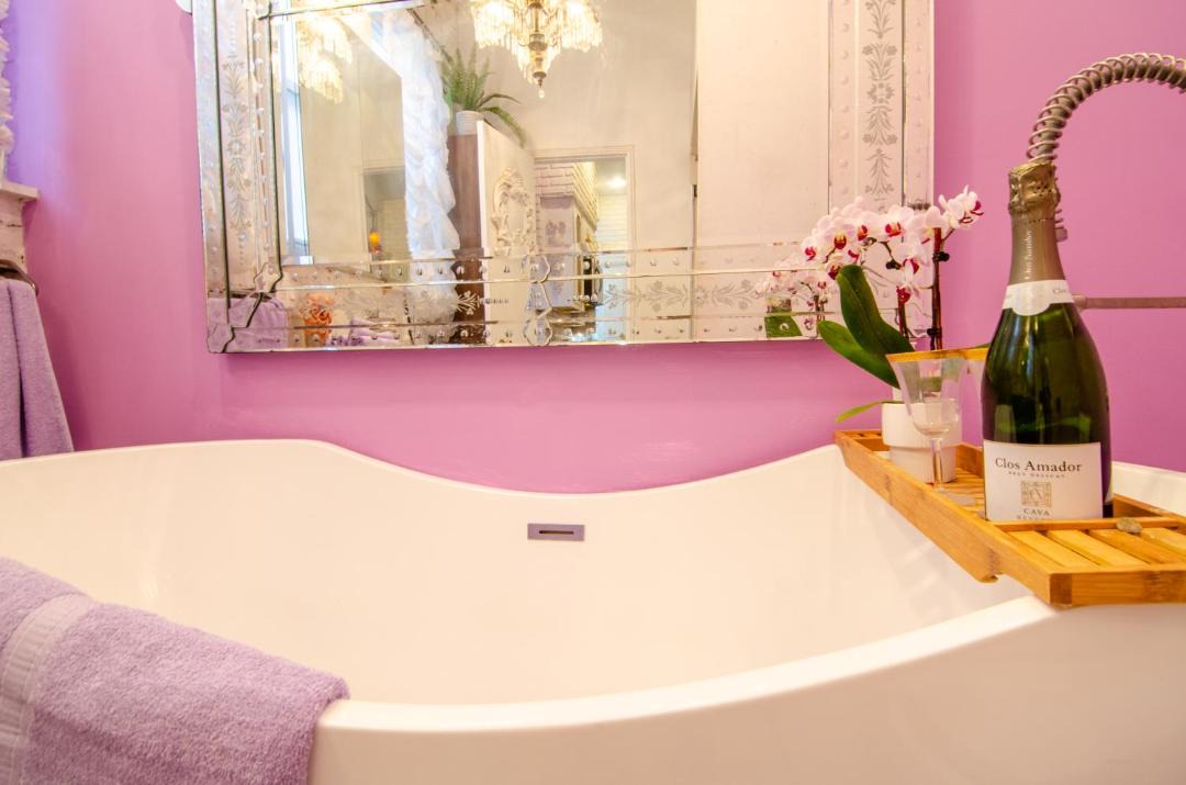 Photo of Bathroom in Weehawken
