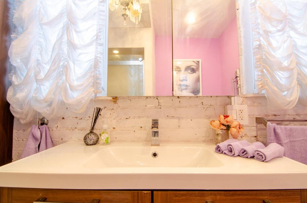 Photo of Bathroom in Weehawken