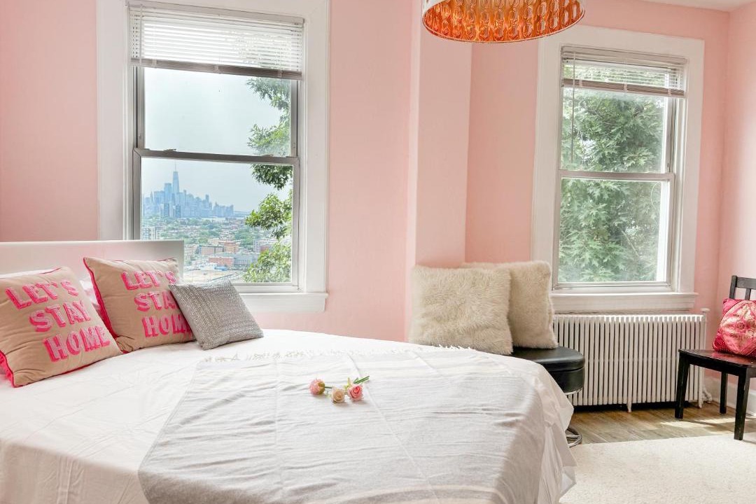 Photo of Bedroom in Weehawken