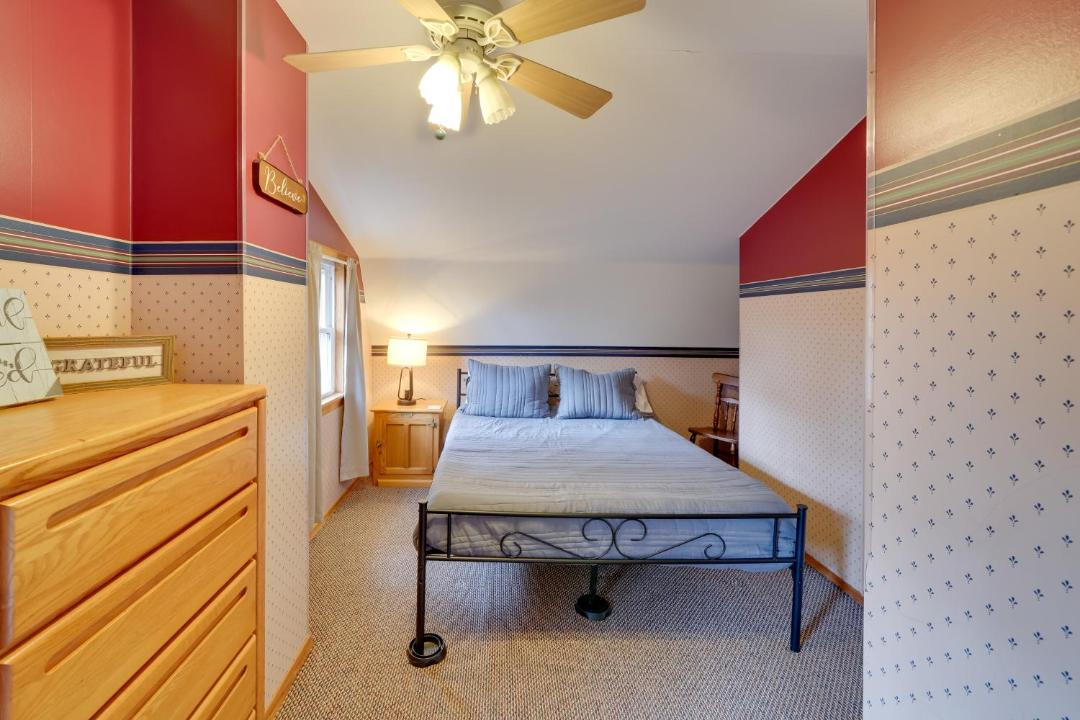 Photo of Bedroom in Rosedale
