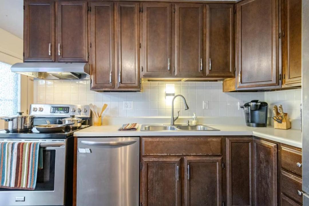 Photo of Kitchen in Summit Station