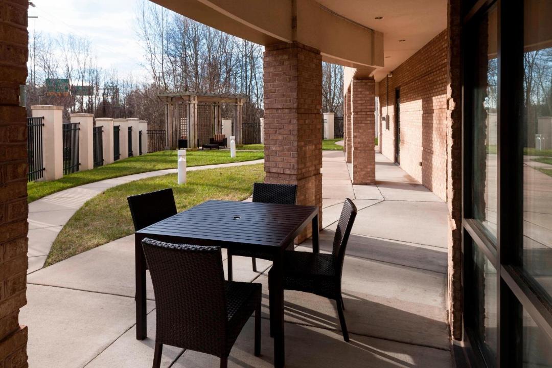 Photo of Patio Balcony in Norfolk - Virginia Beach