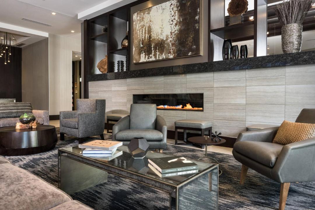 Photo of Livingroom in Edgewater