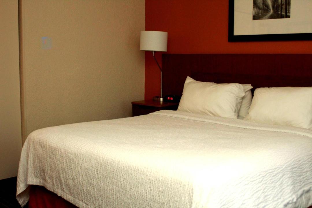 Photo of Bedroom in White Hall