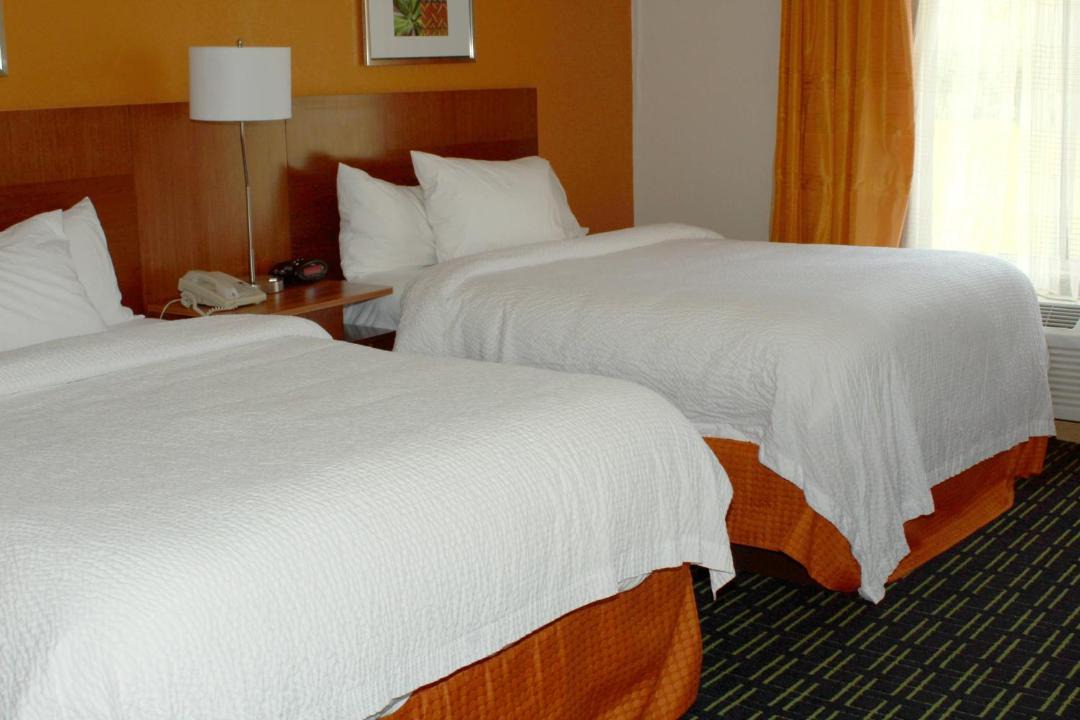 Photo of Bedroom in White Hall