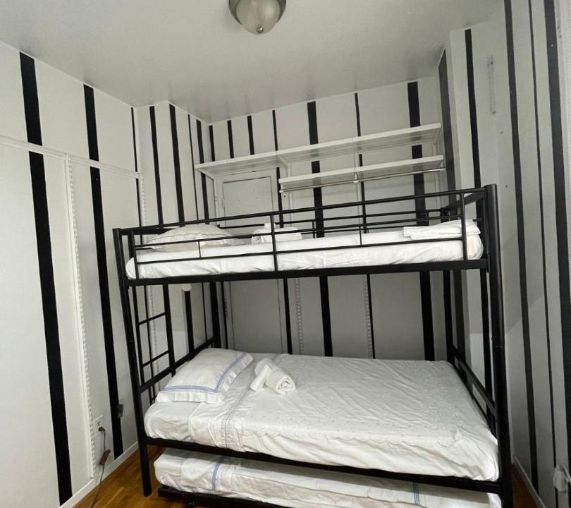 Photo of Bedroom in Hunters Point
