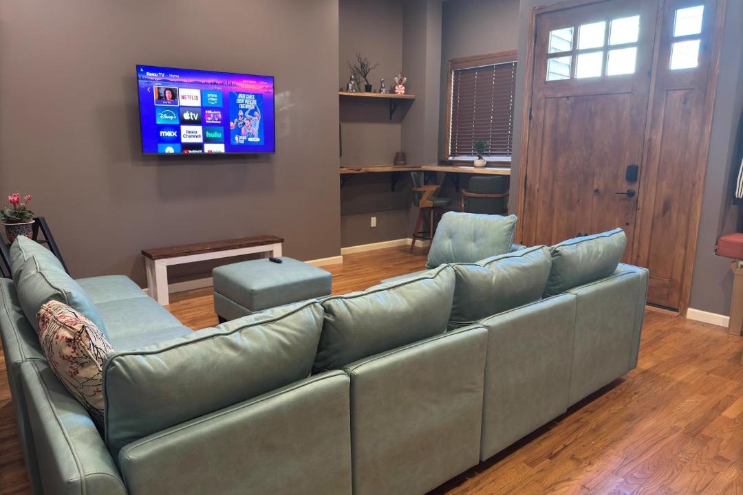 Photo of Livingroom in Historic Downtown